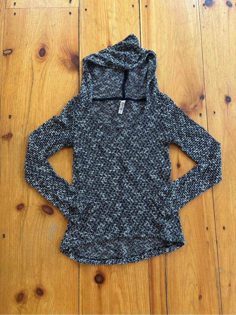 Mudd Black White Marled Knit Sweater Size Small